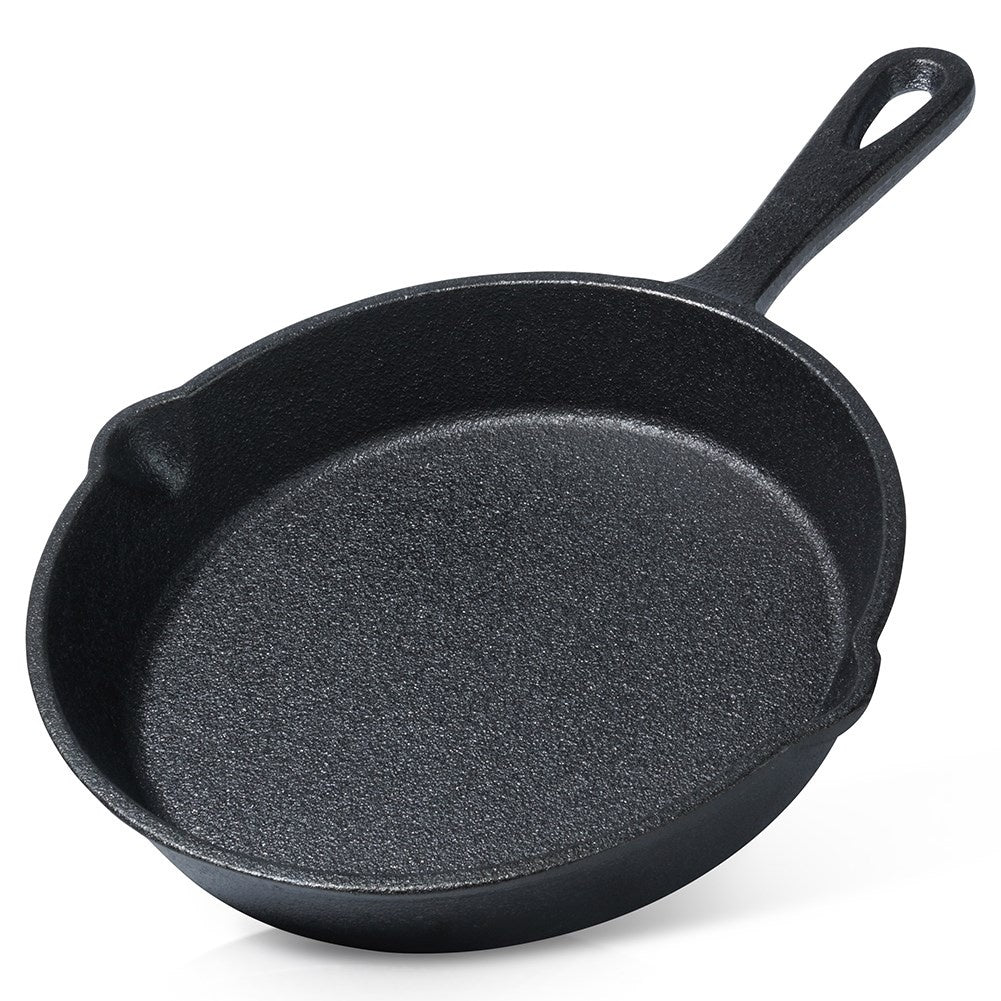 Cast iron pan 15 cm with spouts for all heat sources