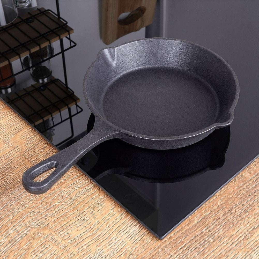 Cast iron pan 16 cm for meat, vegetables and potatoes
