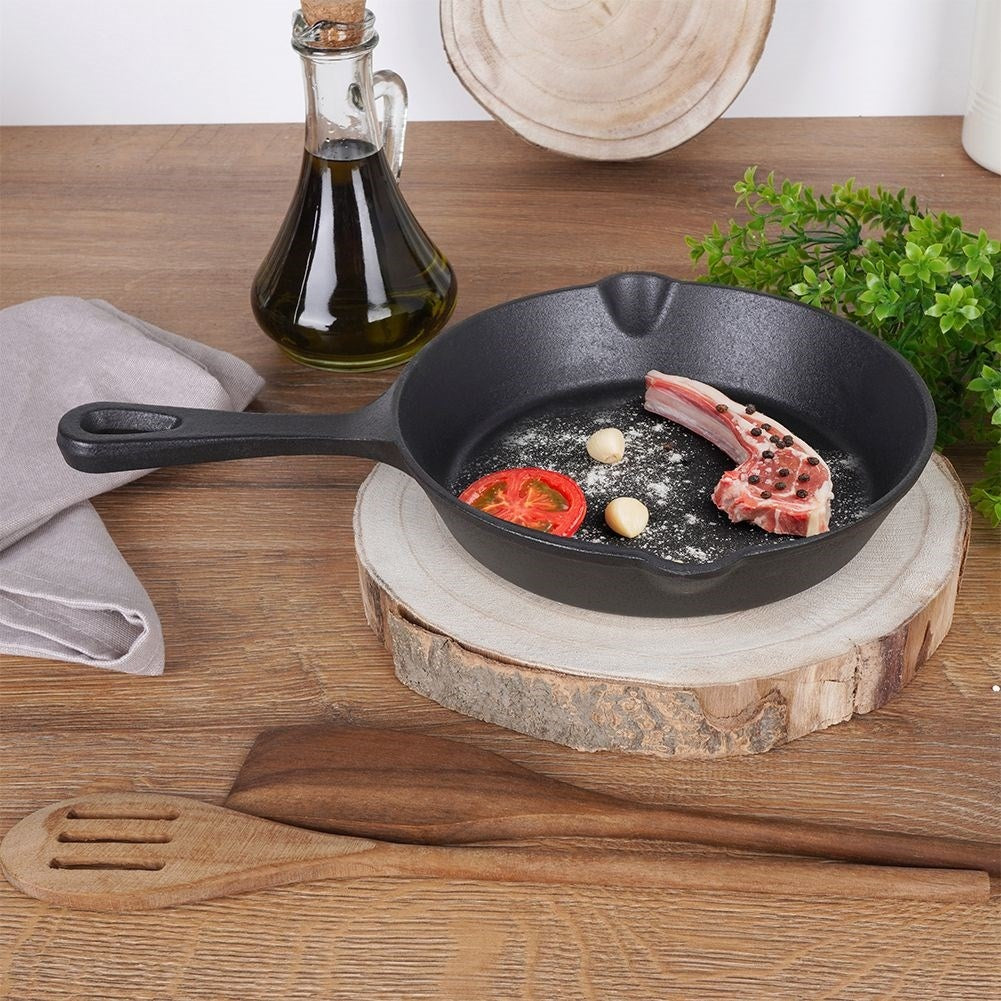 Cast iron pan 20 cm for meat, vegetables & potatoes