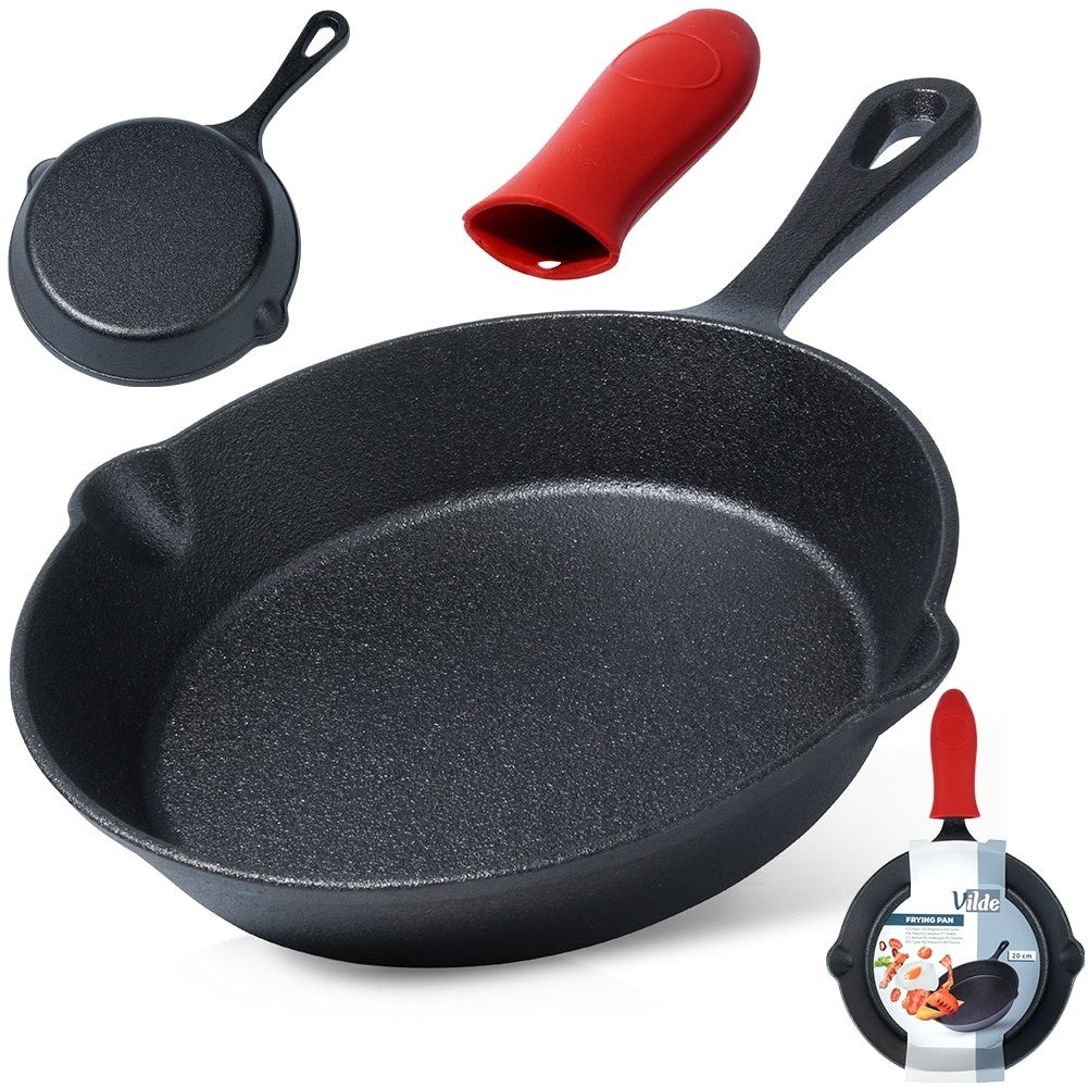 Cast iron pan 20 cm with silicone cover for induction and oven