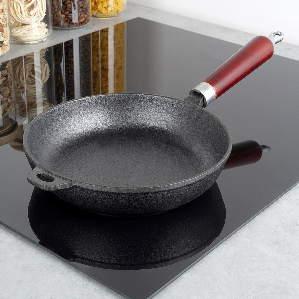 Cast iron pan 22 cm for induction and oven