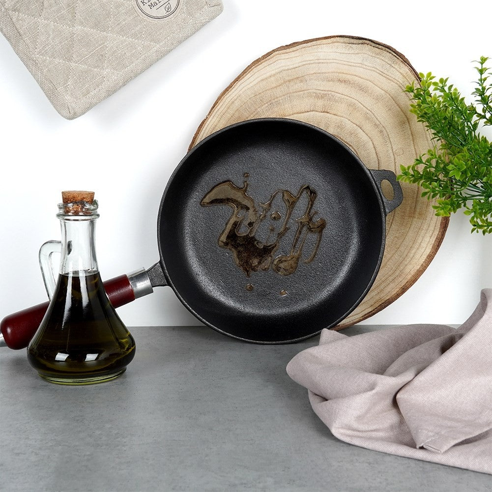 Cast iron pan 22 cm for induction and oven