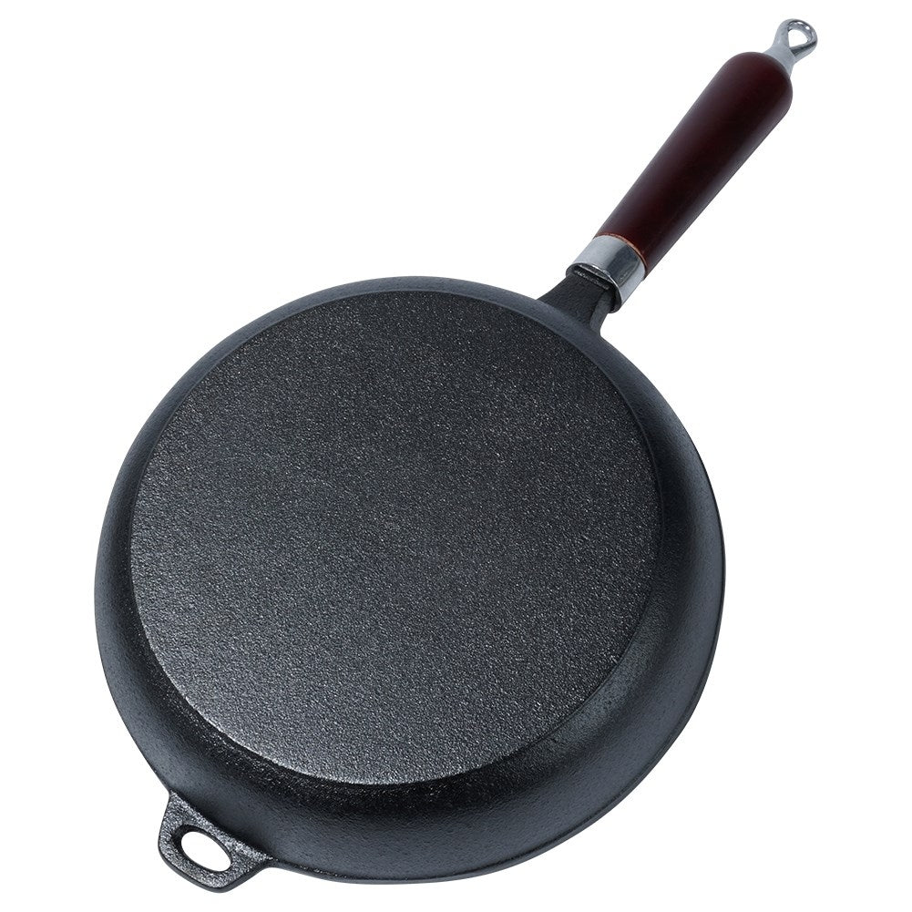 Cast iron pan 24 cm with wooden handle