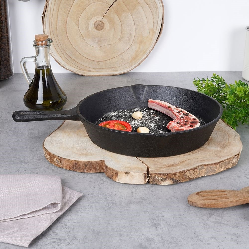 Cast iron pan 25 cm for all kitchens, ovens and open fires