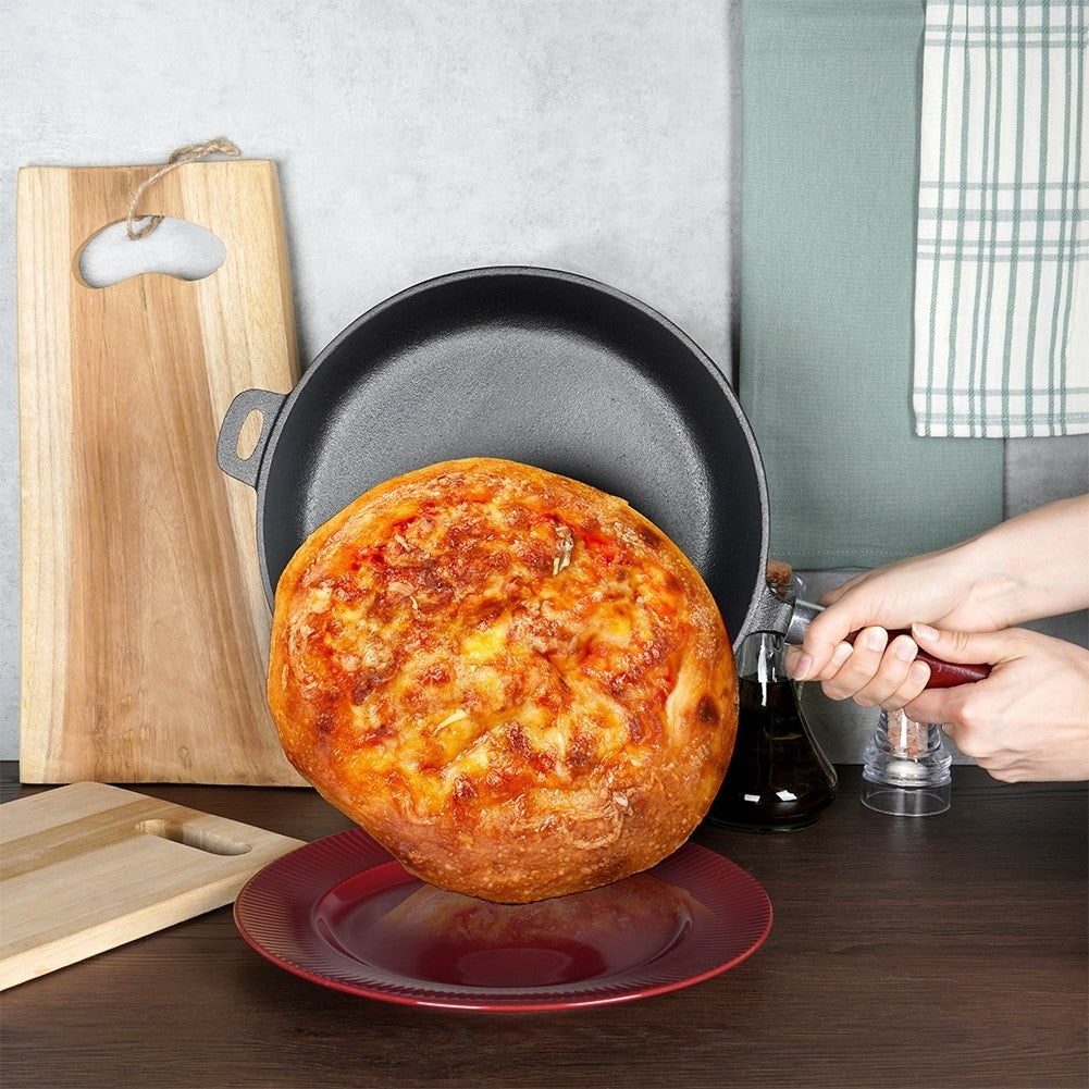 Cast iron pan 28 cm with wooden handle