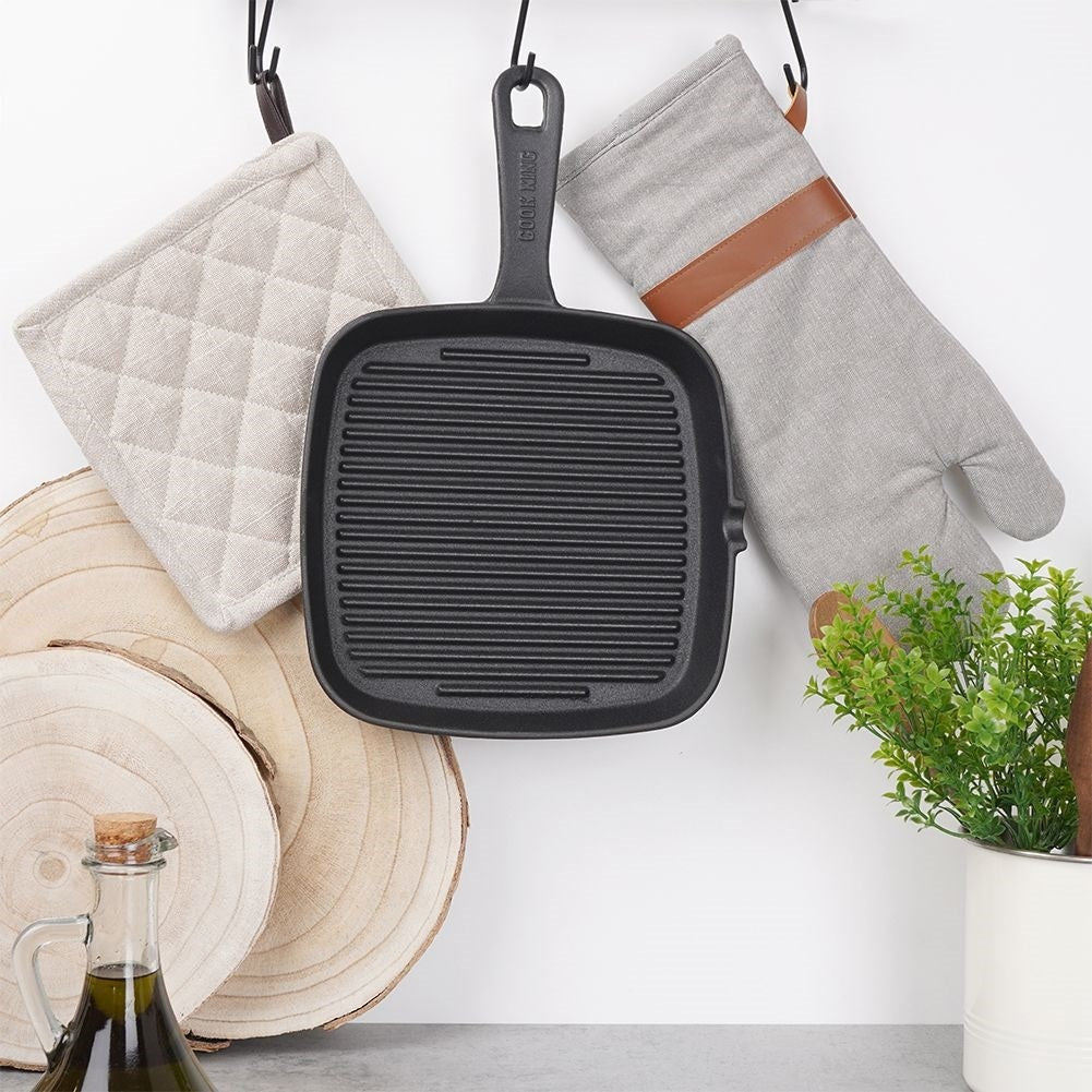 Cast iron pan for cooking on stove, oven and open fire