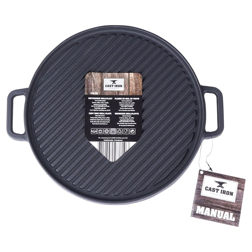 Cast iron pan for meat, vegetables and potatoes in oven or fire