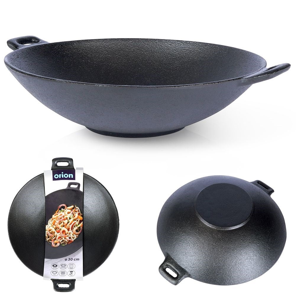 Cast iron pan for meat, vegetables and potatoes in oven or fire