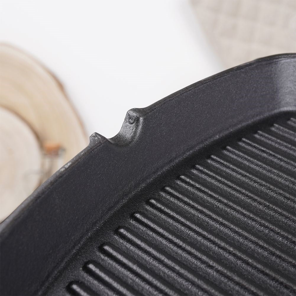 Cast iron pan for oven, stove and open fire