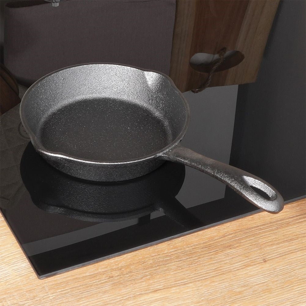 Cast iron pan for oven, stove & open fire - cook deliciously!