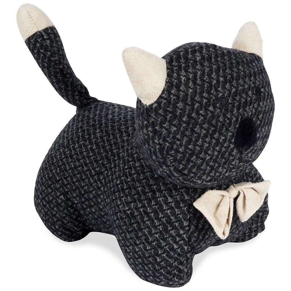 Cat door stop: Protects against slamming doors in the children's room
