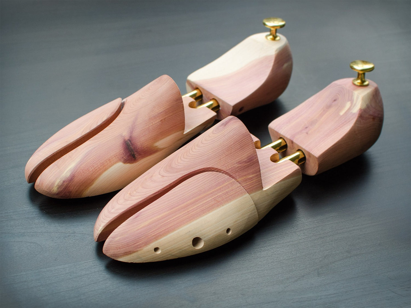 Cedar shoe wood, pair in size 40-41, Massido