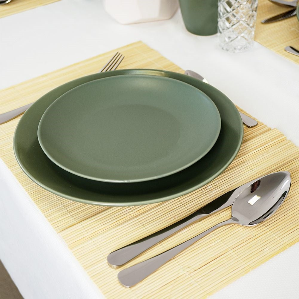 Ceramic Dessert Plate - Timeless Design and Trendy Color