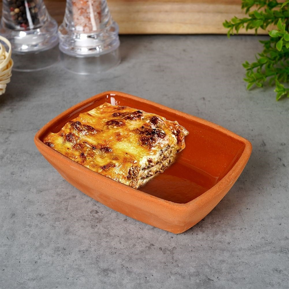 Ceramic baking dish: Perfect for all dishes, oven safe