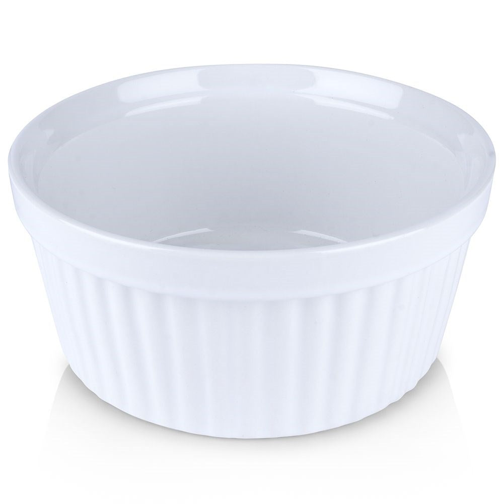 Ceramic baking dish: Perfect for gratins and desserts