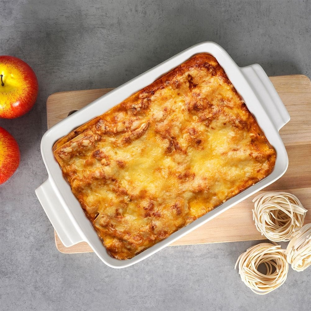 Ceramic baking dish for lasagna, gratins and desserts