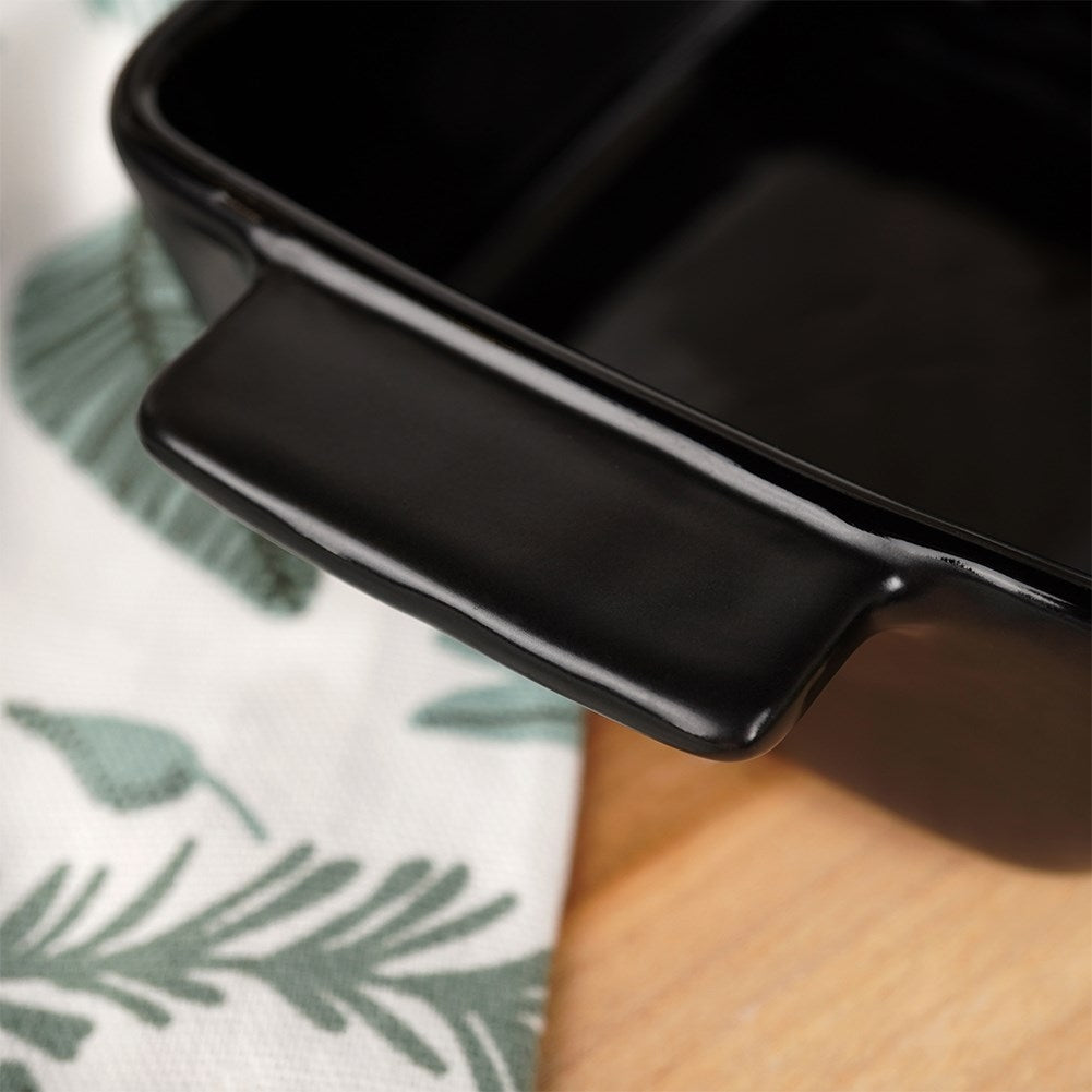 Ceramic baking dish for lasagna, gratins and desserts