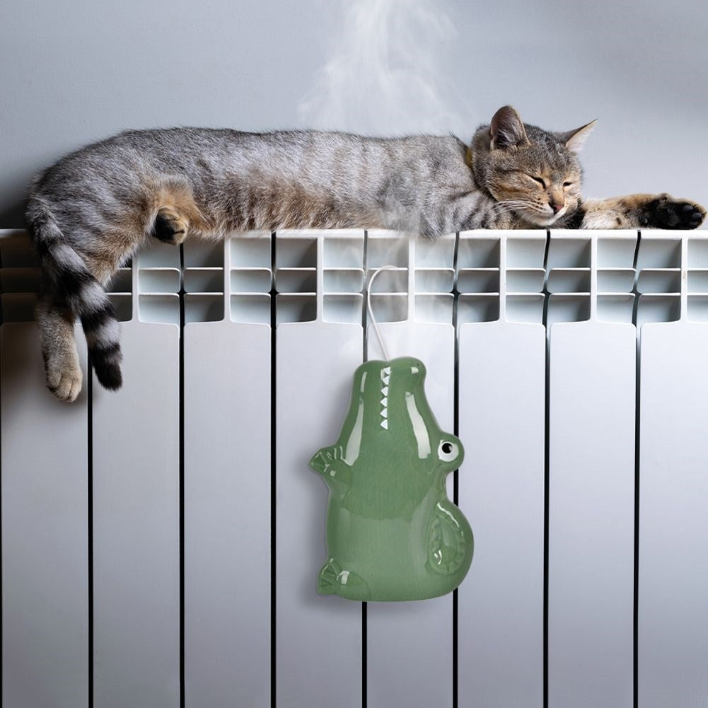 Ceramic crocodile humidifier for the children's room
