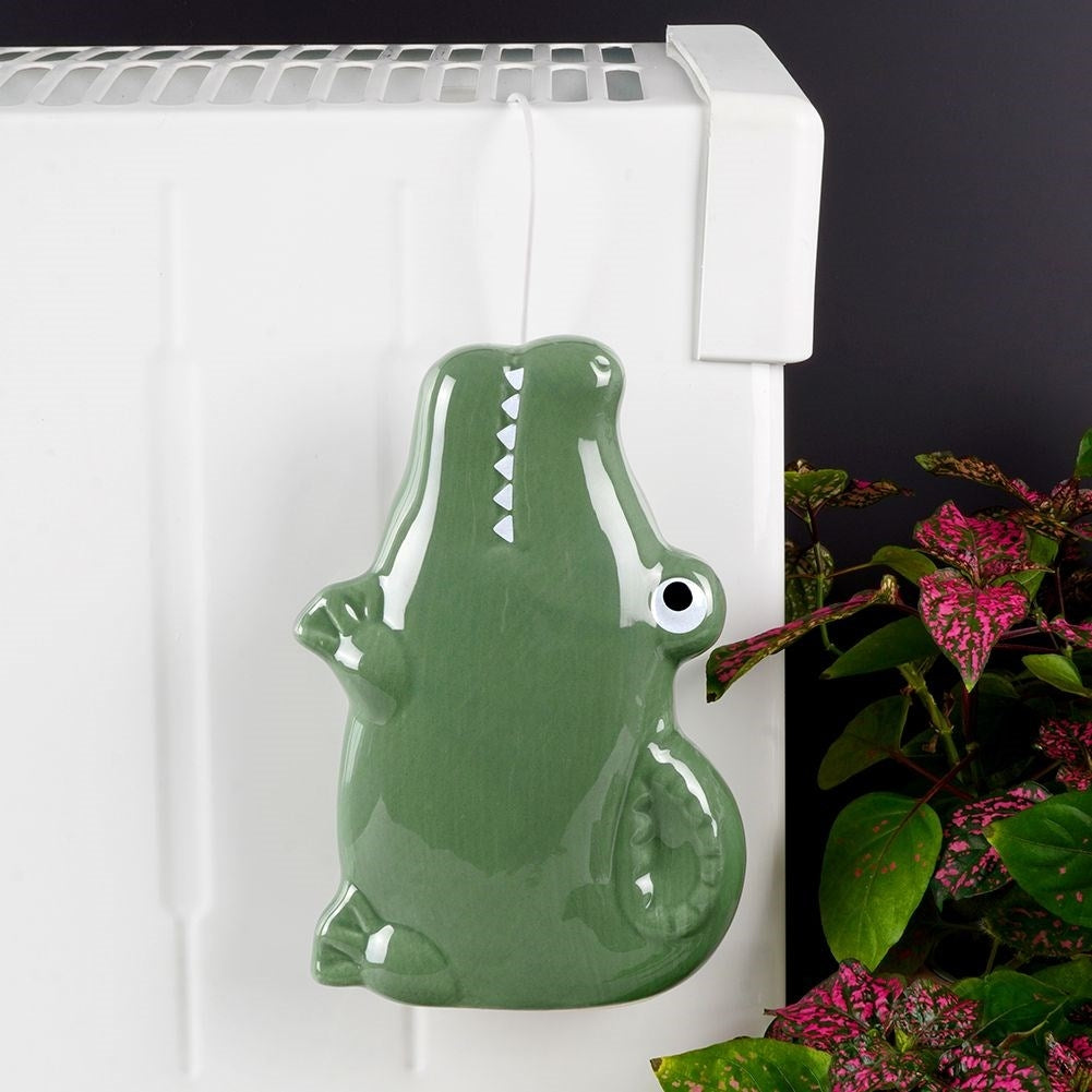 Ceramic crocodile humidifier for the children's room