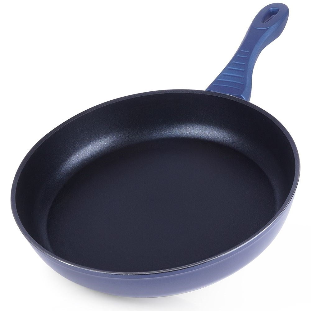 Ceramic frying pan with diamond coating and crystal pieces