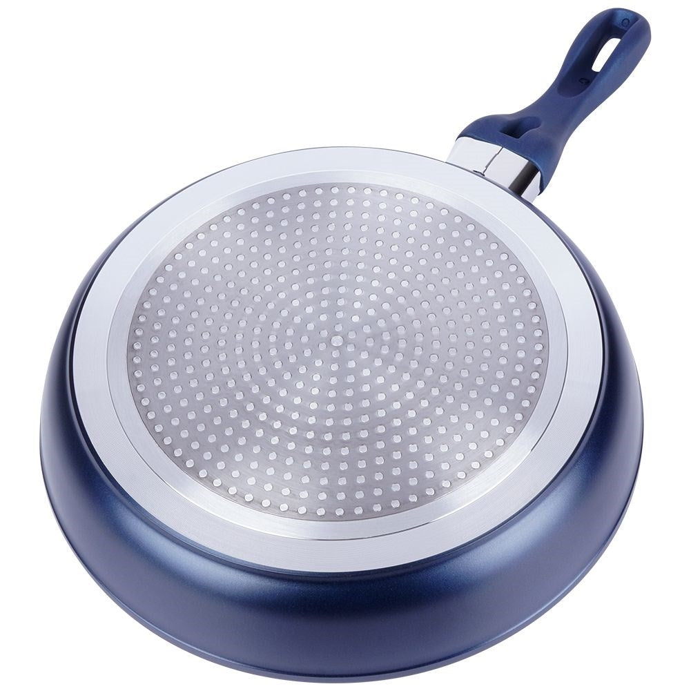 Ceramic frying pan with diamond coating and crystal pieces