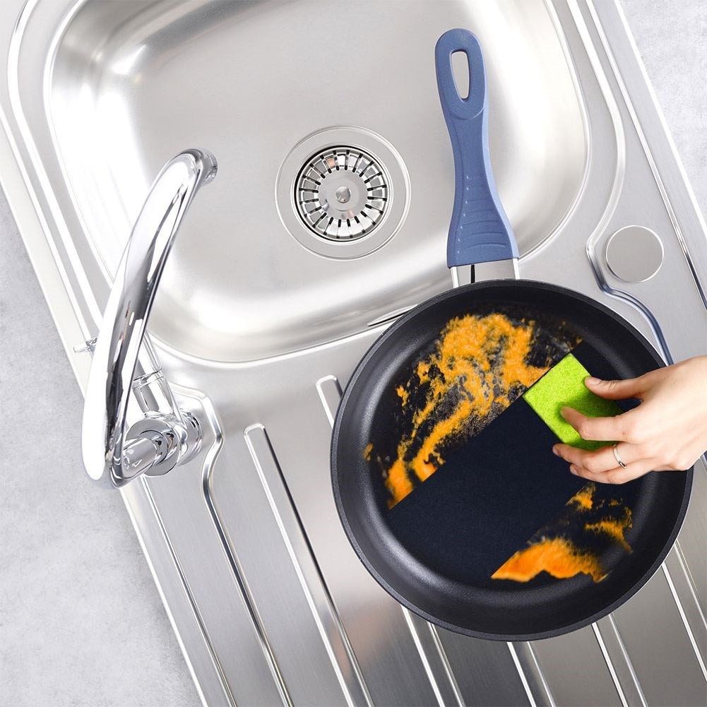 Ceramic frying pan with diamond crystals - durable & robust