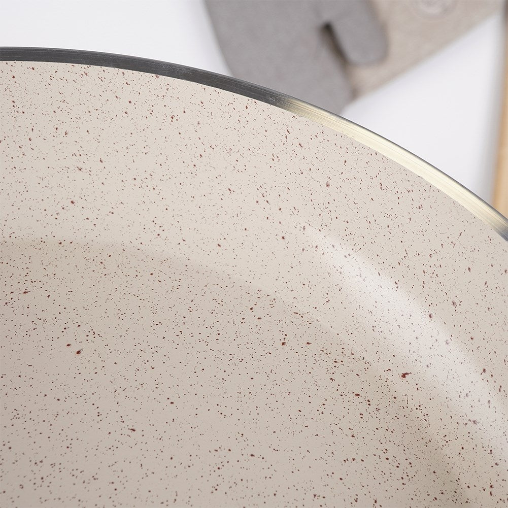 Ceramic frying pan with non-stick, for all stoves, dishwasher safe