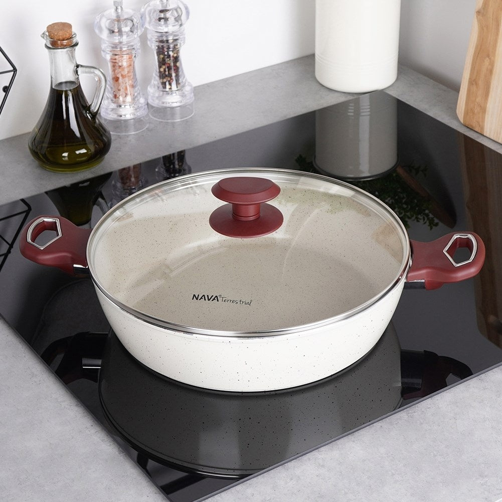 Ceramic frying pan with non-stick, for all stoves, dishwasher safe