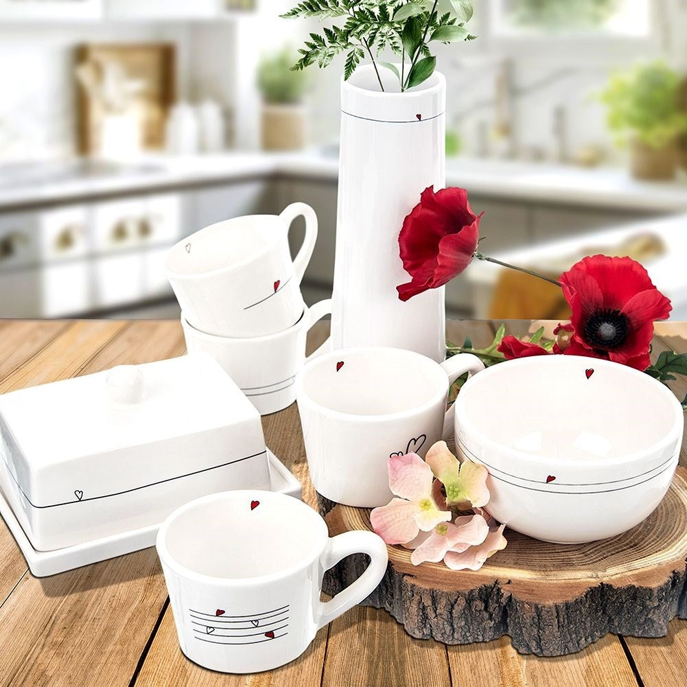 Ceramic mug 450 ml with heart pattern, white and versatile