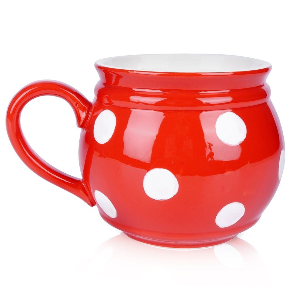 Ceramic mug for coffee and tea with comfortable handle