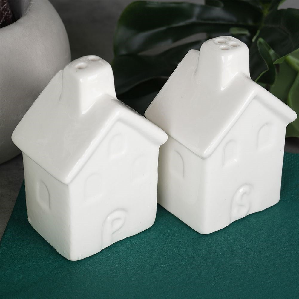 Ceramic salt and pepper shakers 2 pcs.