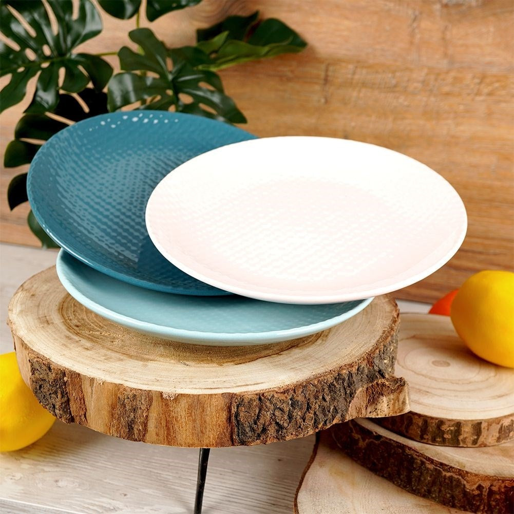 Ceramic vessels with modern design and trendy colors