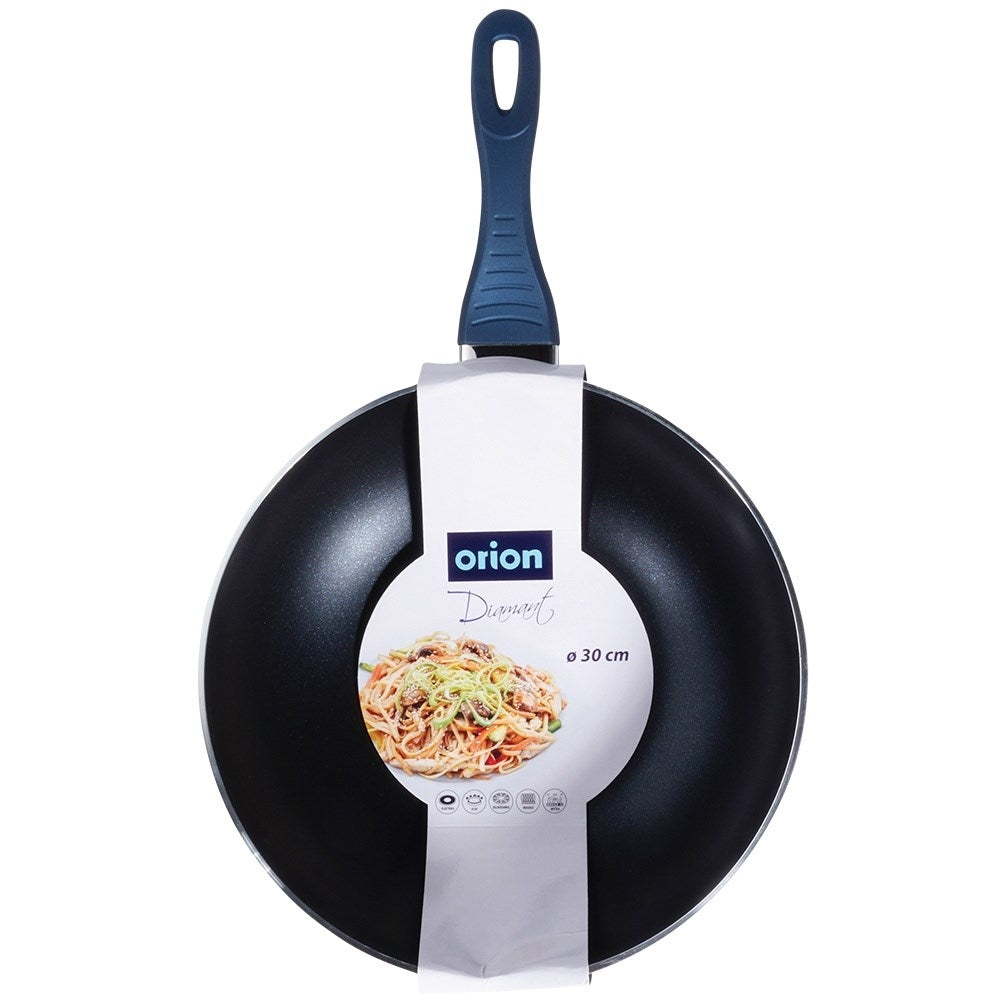 Ceramic wok with diamond crystals for professionals.
