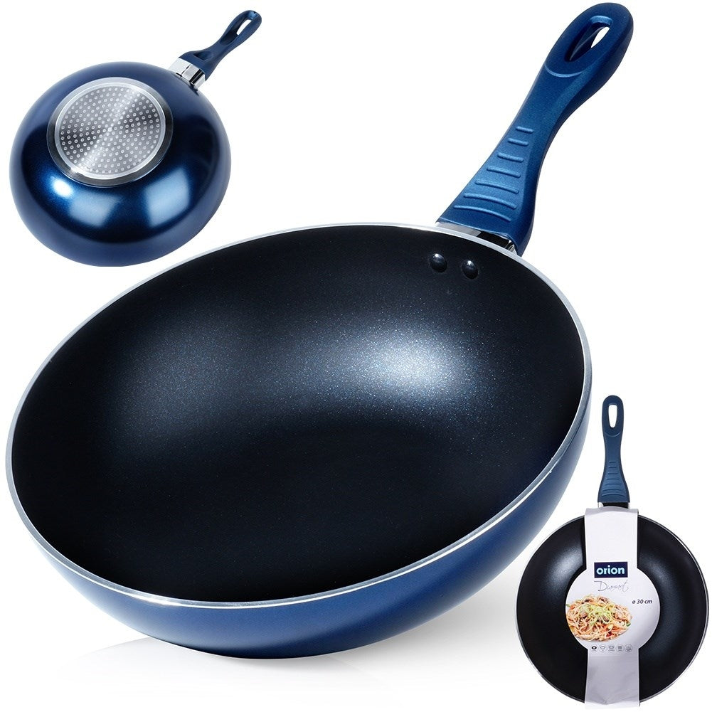 Ceramic wok with diamond crystals for professionals.
