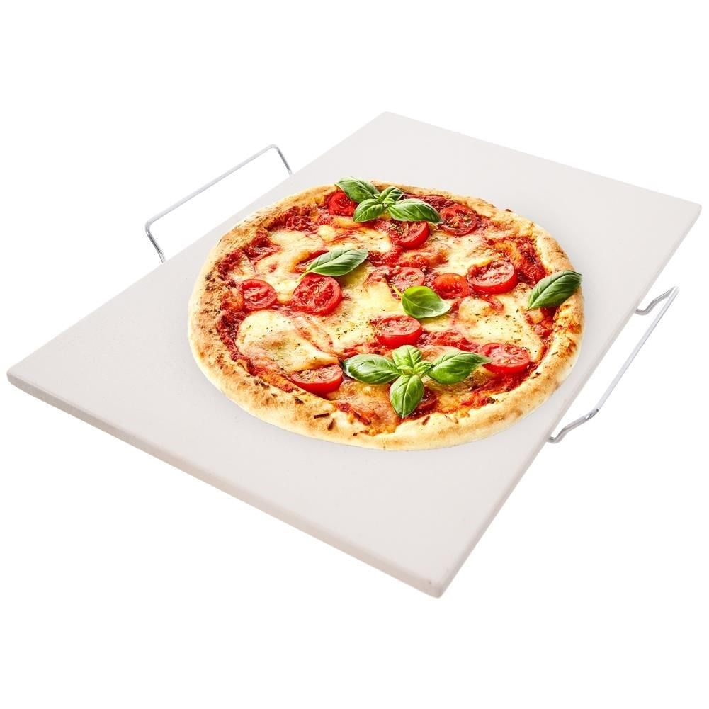 Chamotte baking stone for crispy surface and even baking