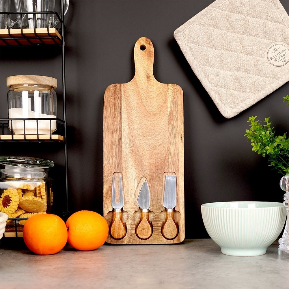 Cheese tray in high-quality acacia wood with knives