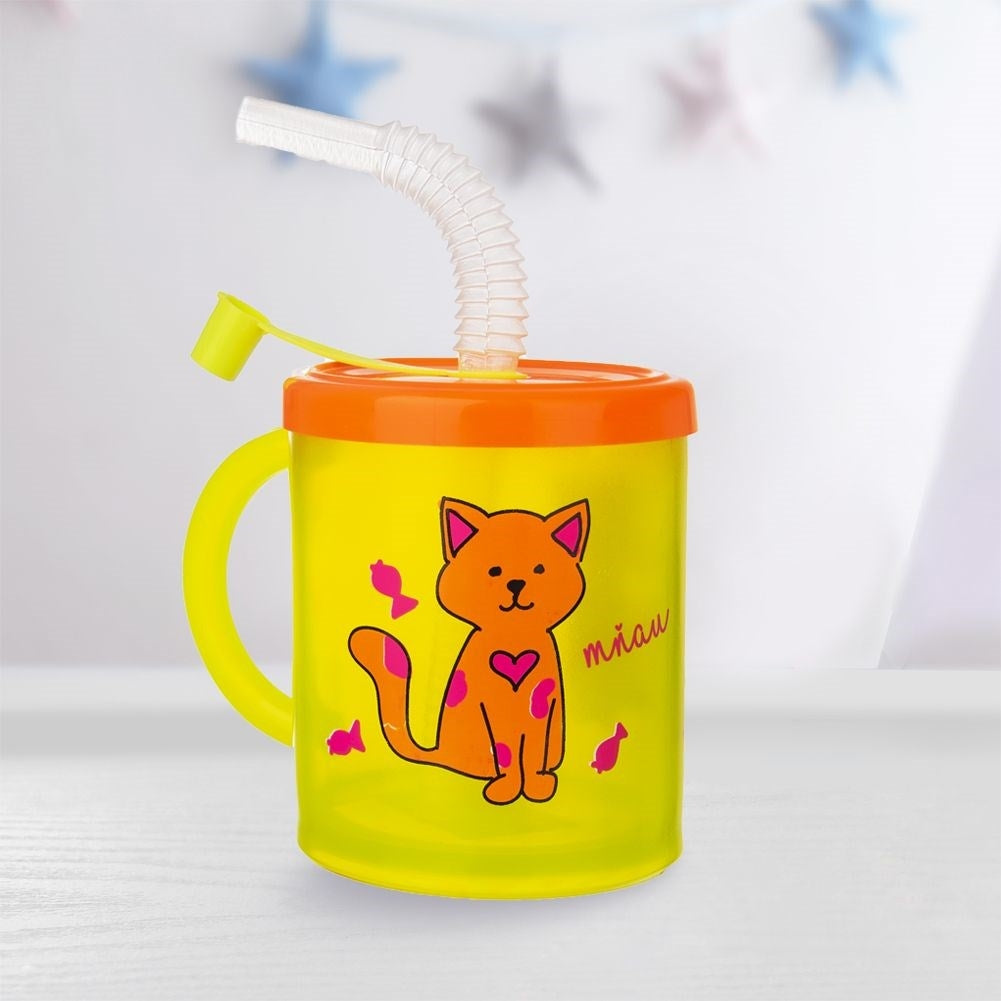 Children's mug with straw and colorful cat motif
