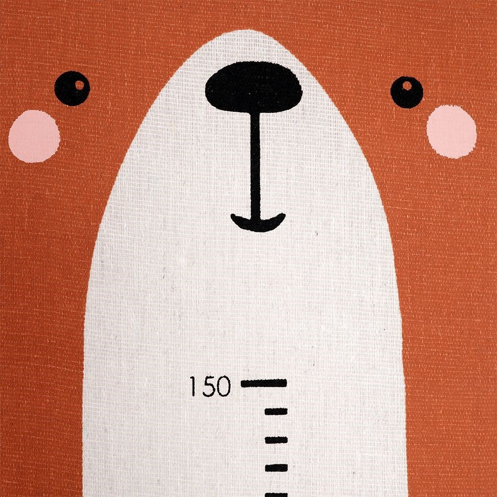 Children's wall measuring stick in durable fabric with a bear motif