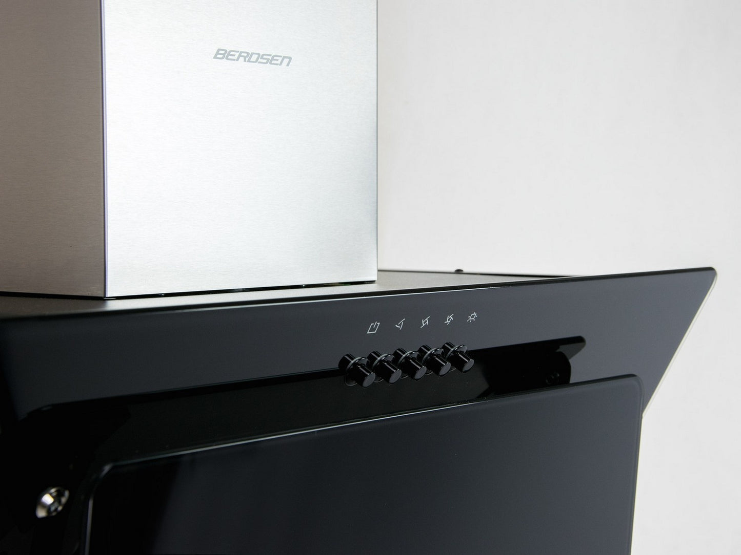 Chimney kitchen hood 60 cm Berdsen BT-210 black