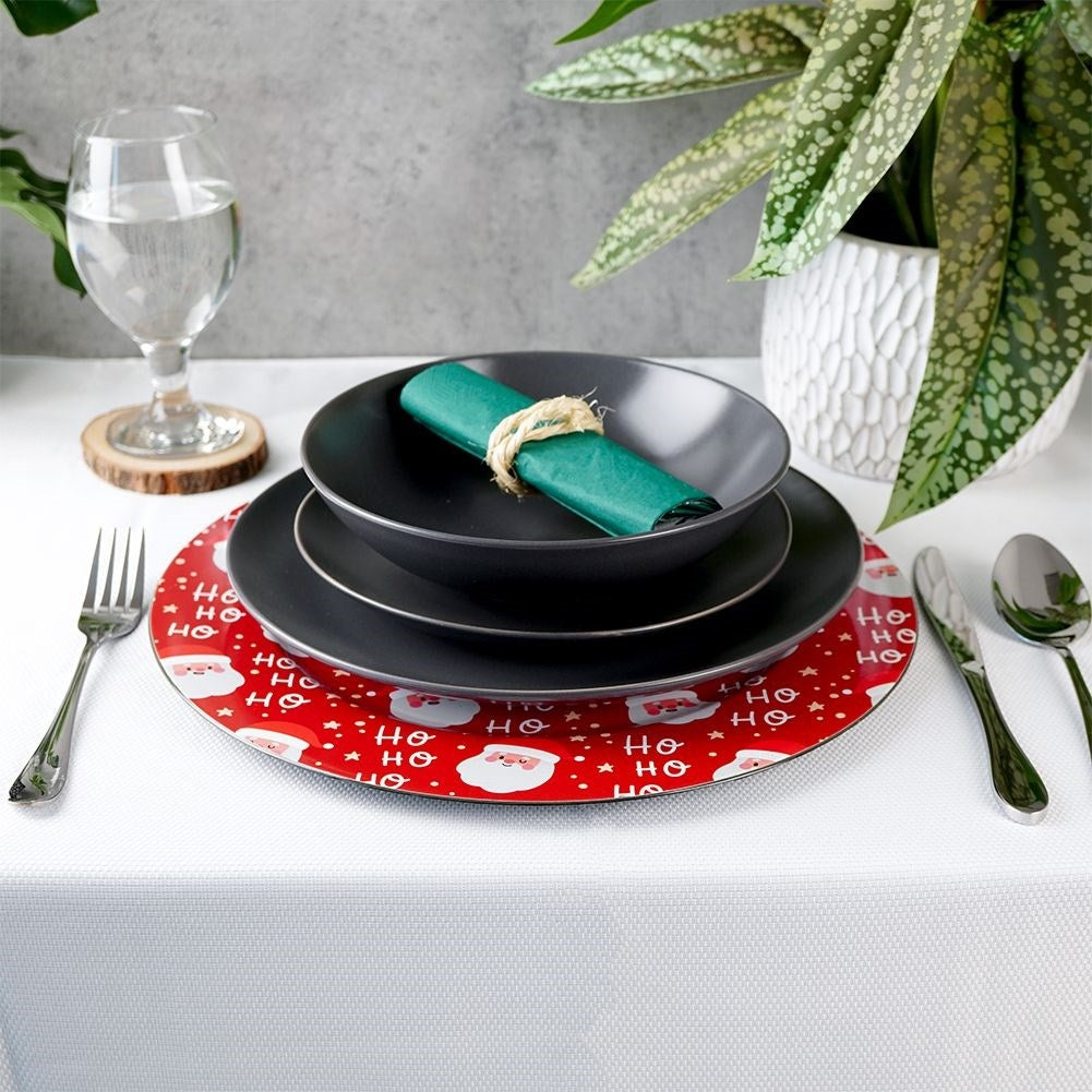 Christmas Red Round Placemat 33 cm with Santa motif