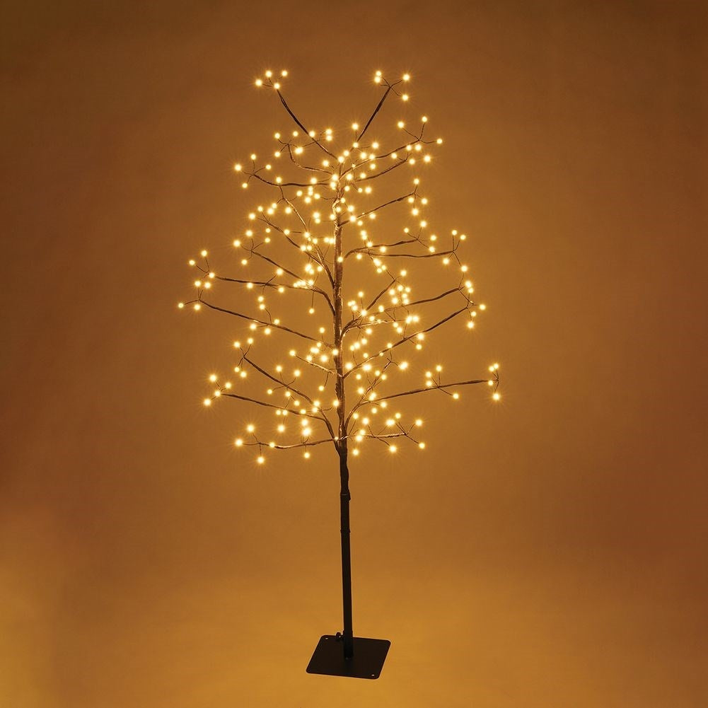 Christmas tree with 240 LED lights for indoor and outdoor use