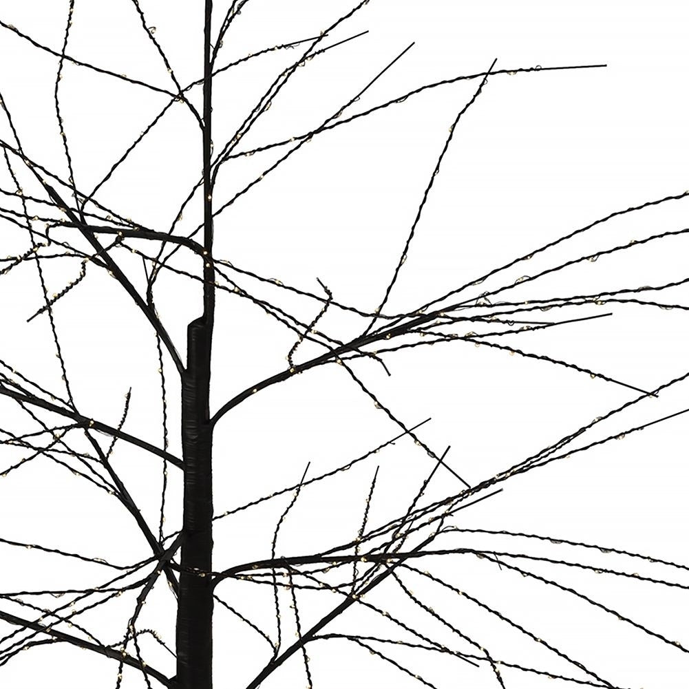 Christmas tree with 600 LED lights for indoors and outdoors