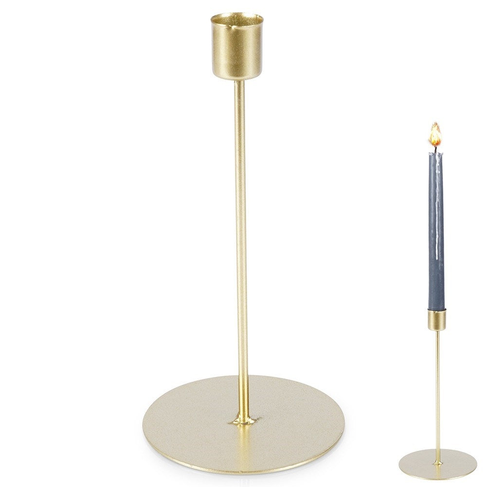 Classic candle holder in gold for long candles - elegant decoration