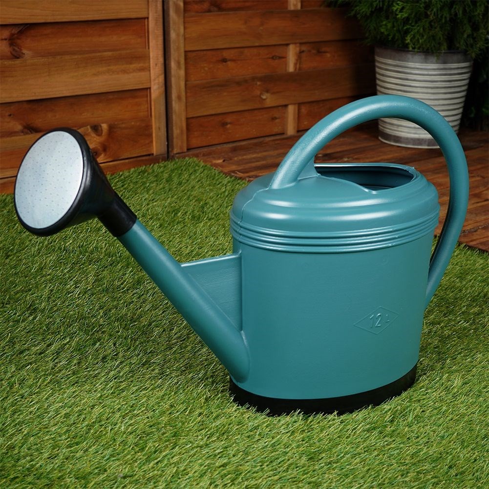 Classic dark green watering can 12L with strainer