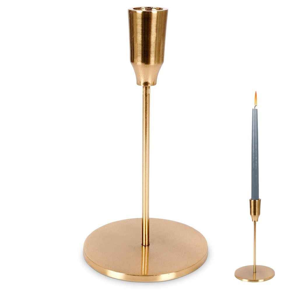 Classic golden candlestick in aluminum for long candles