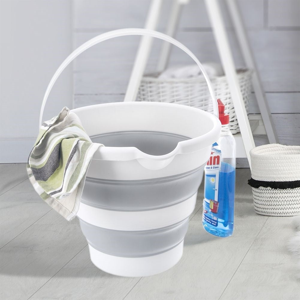 Collapsible Bucket: Versatile, Practical and Easy Storage