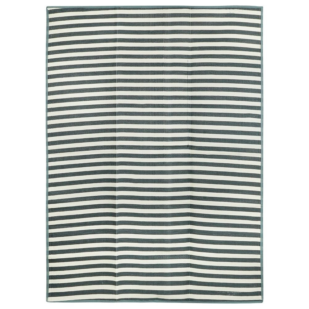 Collapsible picnic blanket: Perfect for outings & beach days