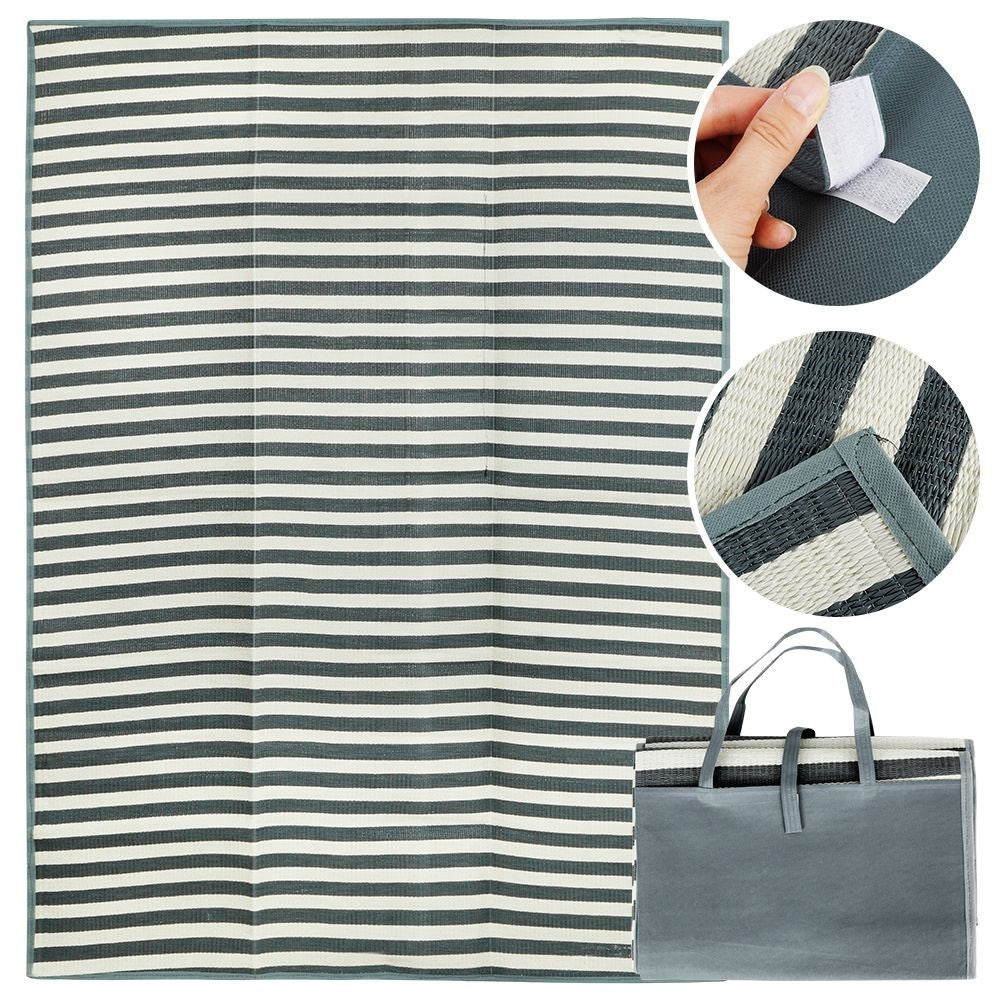 Collapsible picnic blanket: Perfect for outings & beach days
