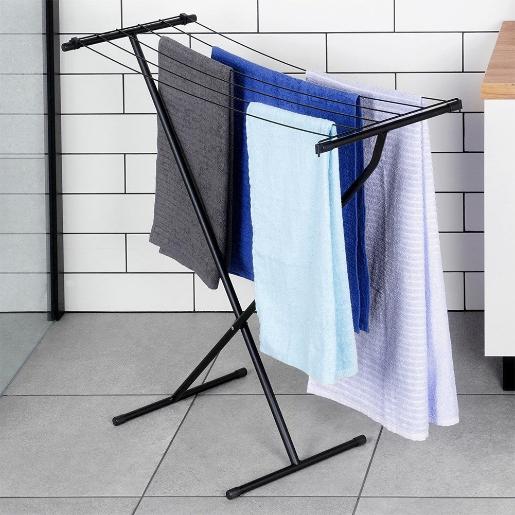 Collapsible, weatherproof drying rack for laundry