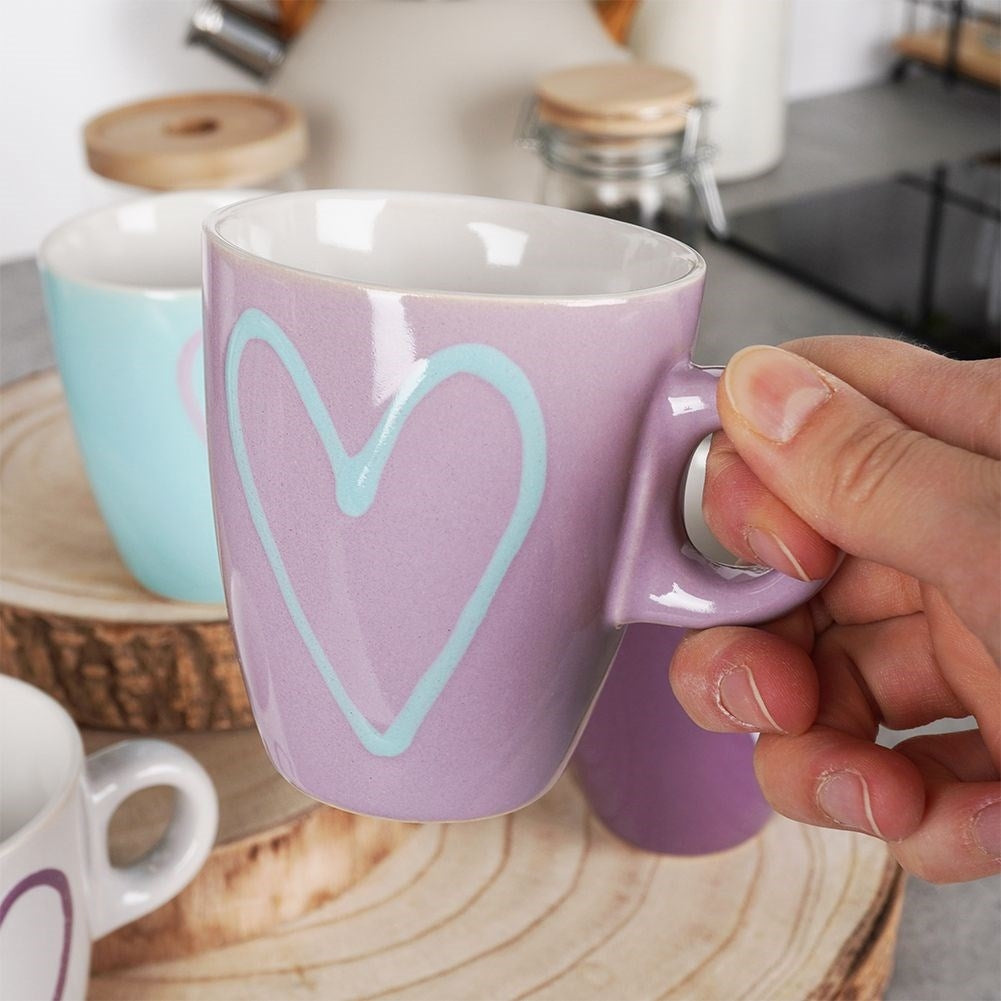 Colorful ceramic mugs with heart motifs - 4-pack
